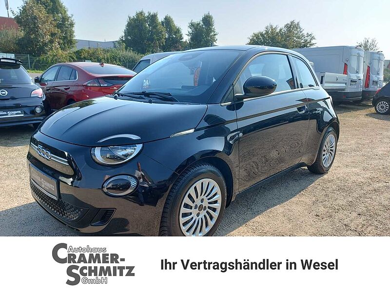 Fiat 500 Elektro 500e Action
