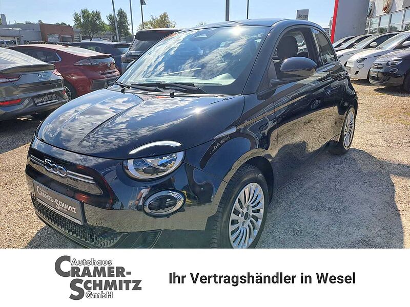 Fiat 500 Elektro 500e Action