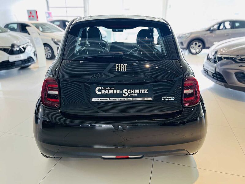 Fiat 500 Elektro 500e Action