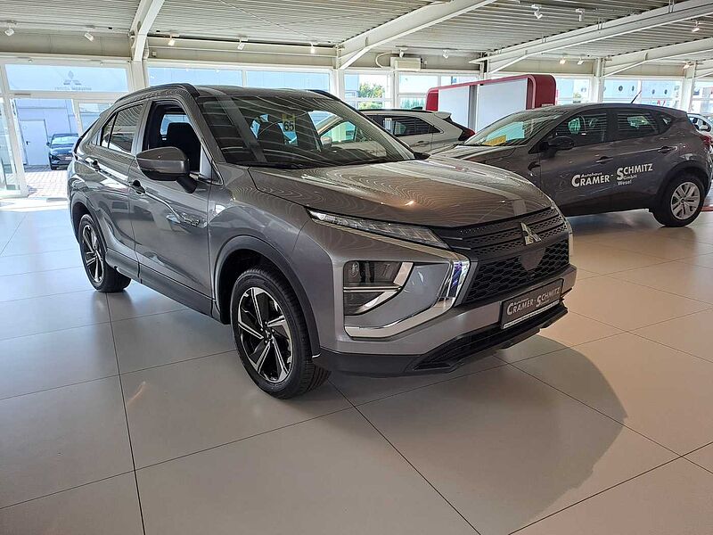 Mitsubishi Eclipse Cross Plug-In Hybrid 4WD Basis