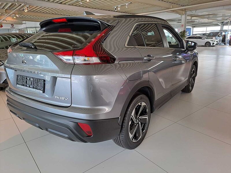 Mitsubishi Eclipse Cross Plug-In Hybrid 4WD Basis