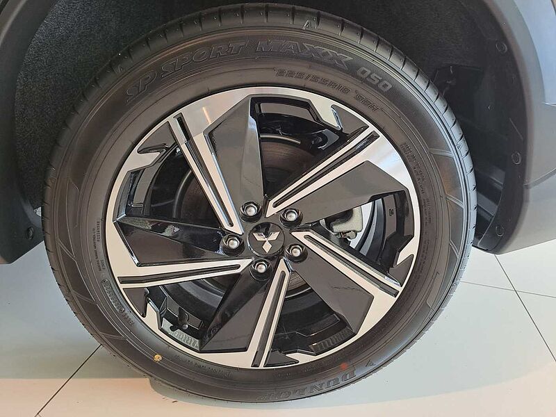 Mitsubishi Eclipse Cross Plug-In Hybrid 4WD Basis