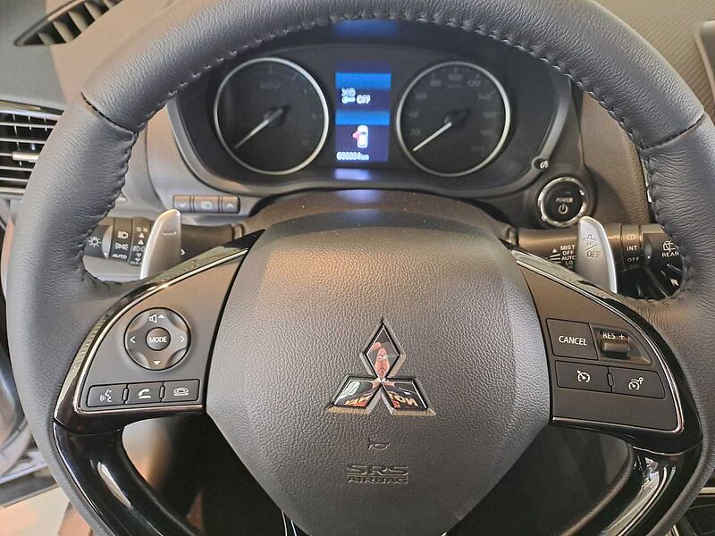 Mitsubishi Eclipse Cross Plug-In Hybrid 4WD Basis