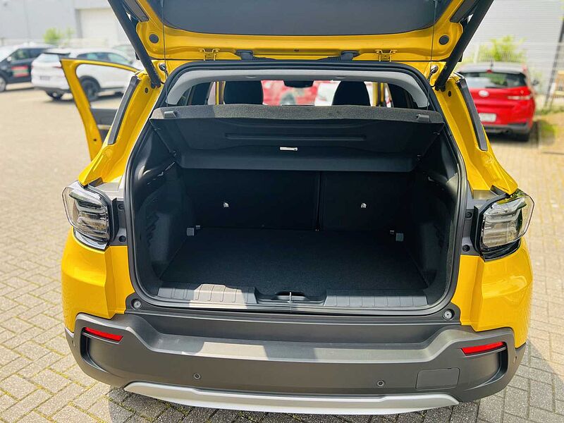 Jeep Avenger Elektro Summit mit Infotainment-Paket