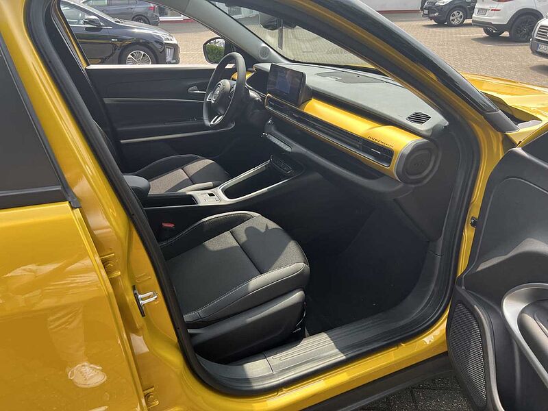 Jeep Avenger Elektro Summit mit Infotainment-Paket