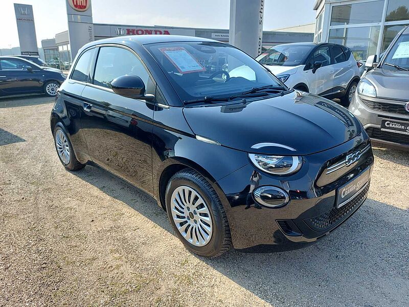 Fiat 500 Elektro 500e Action