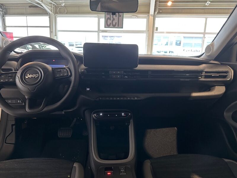 Jeep Avenger 1.2 Benzin 48V e-Hybrid 6-DCT Longitude