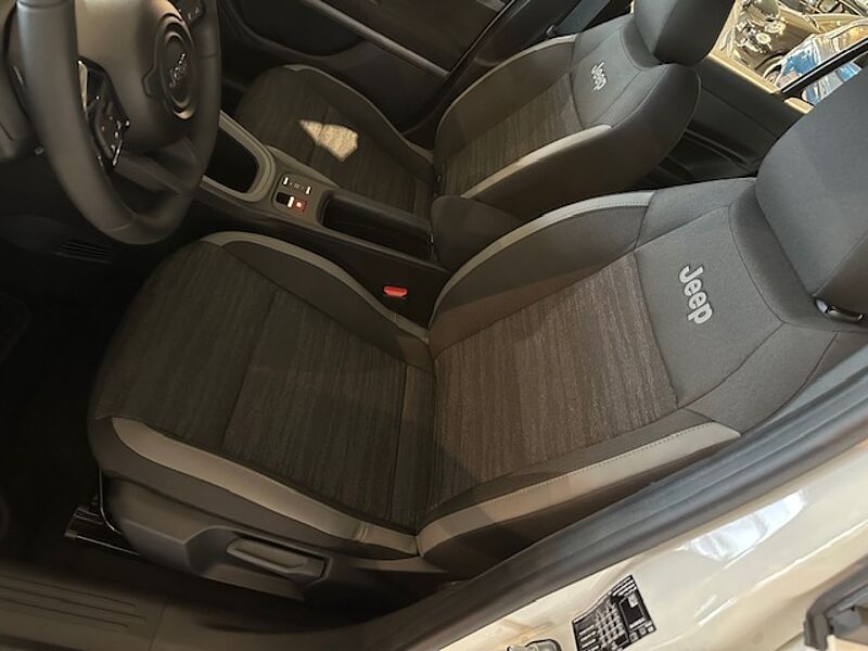 Jeep Avenger 1.2 Benzin 48V e-Hybrid 6-DCT Longitude