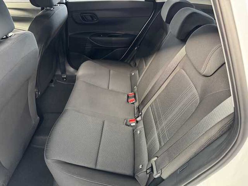 Hyundai BAYON 1.0 Select Navi Klima