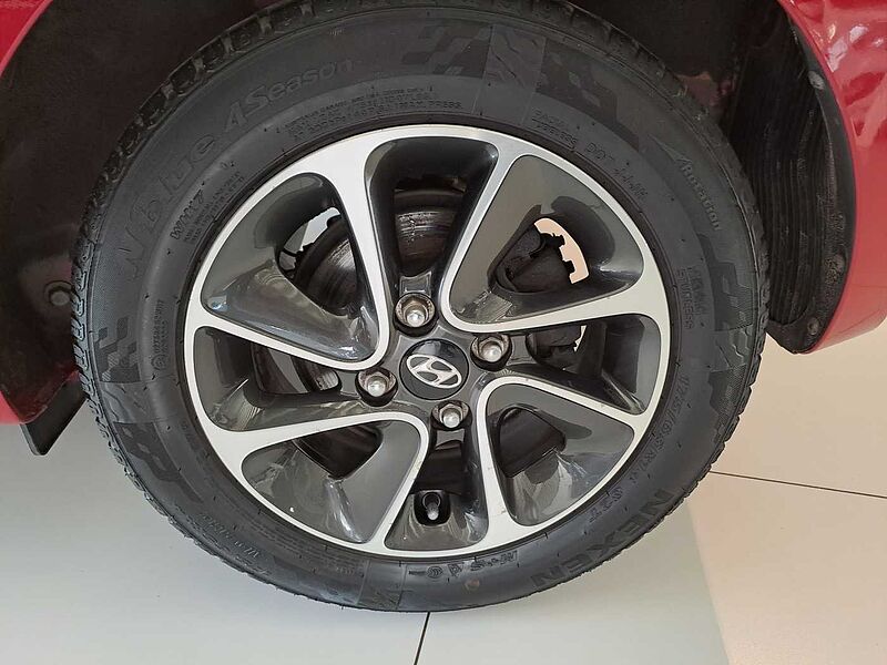 Hyundai i10 1.0 YES!