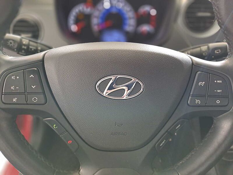 Hyundai i10 1.0 YES!