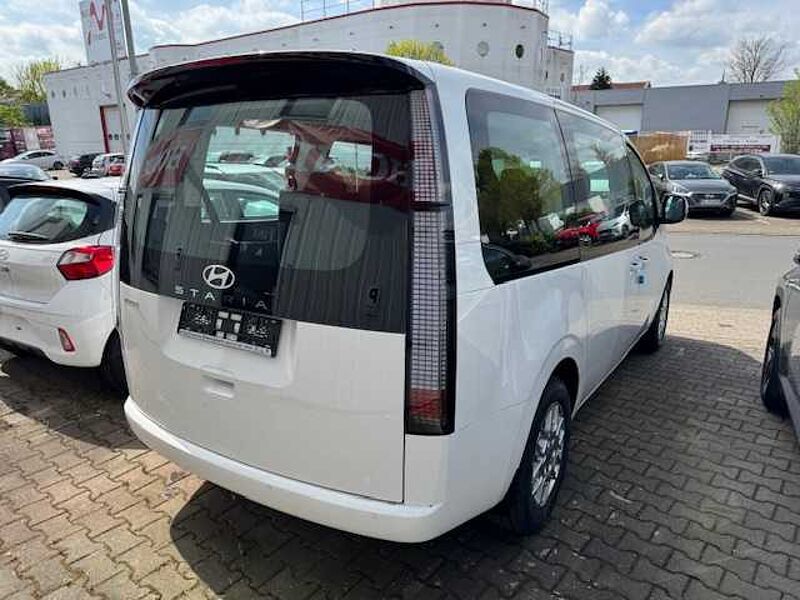 Hyundai STARIA Hybrid 1.6 HEV Trend