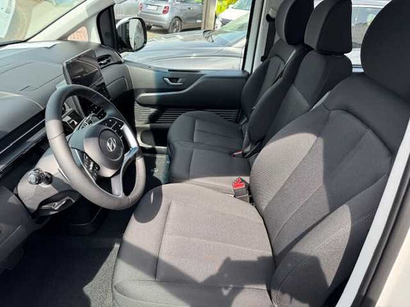 Hyundai STARIA Hybrid 1.6 HEV Trend