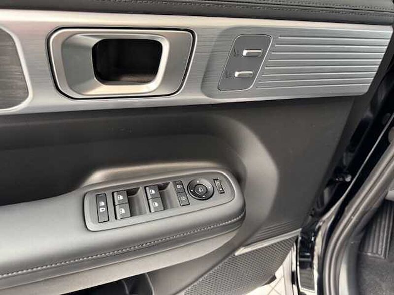 Hyundai SANTA FE Hybrid Intro