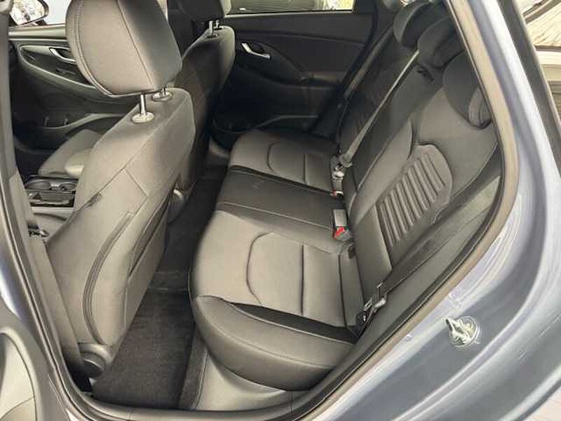 Hyundai i30 1.0 7-DCT Advantage Plus-Paket Navi LED