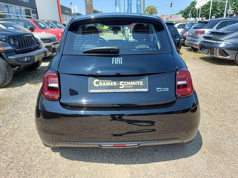 Fiat 500 Elektro 500e Icon