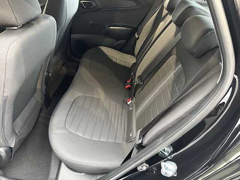 Hyundai i10 1.0 Trend AT Navi Klima