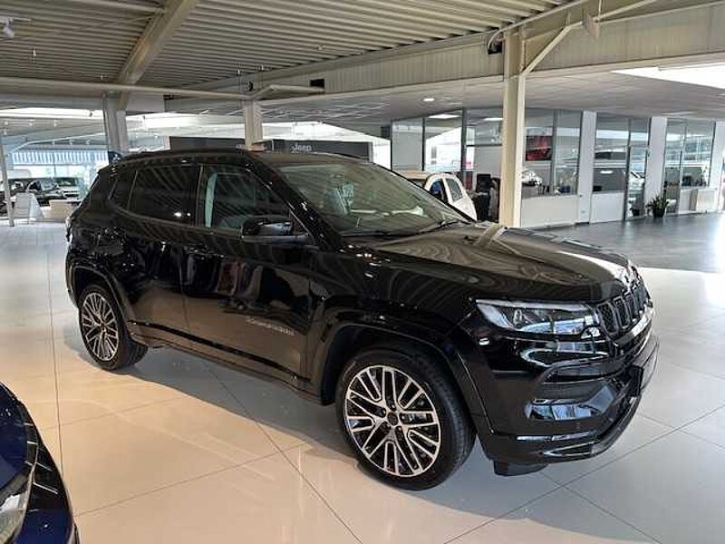 Jeep Compass 1.5  Benzin Hybrid Automatik Summit