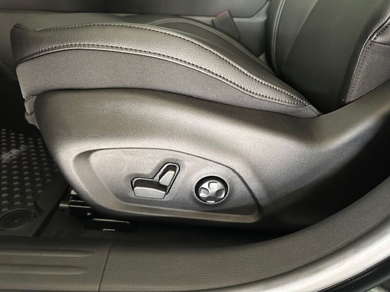 Jeep Compass 1.5  Benzin Hybrid Automatik Summit