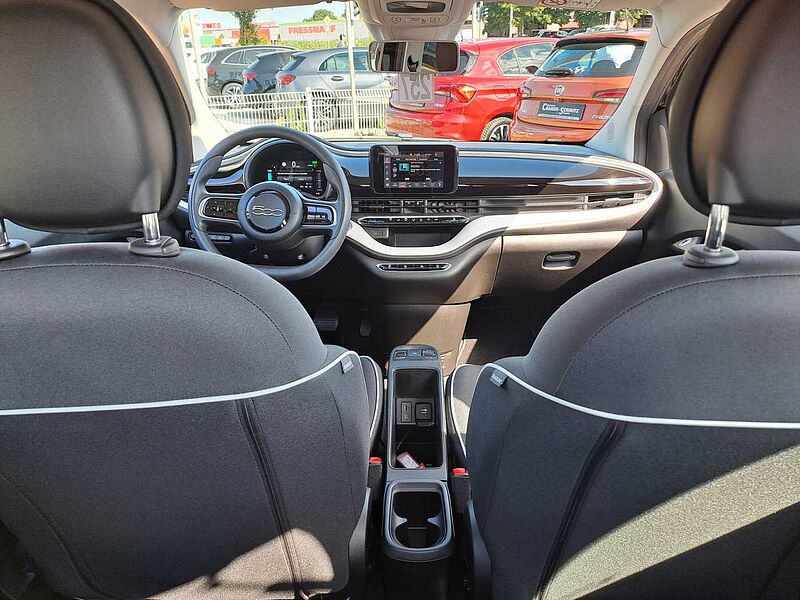 Fiat 500 Elektro 500e Action