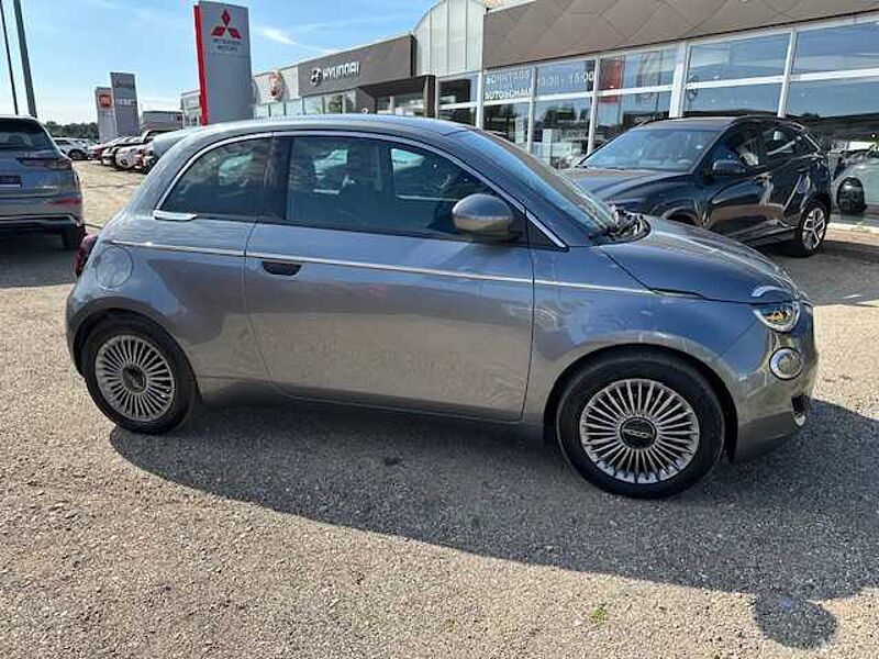 Fiat 500 Elektro 500e 42kWh Style und Komfort-Paket