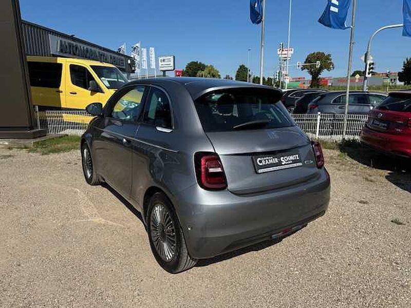 Fiat 500 Elektro 500e 42kWh Style und Komfort-Paket
