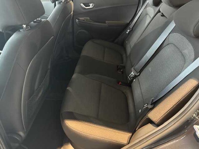 Hyundai KONA EV Select 11kW 3-phasiger Lader