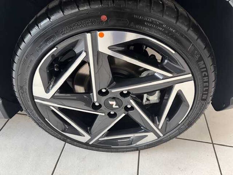 Hyundai i30 1.5 B N-Line SD NAVI LED
