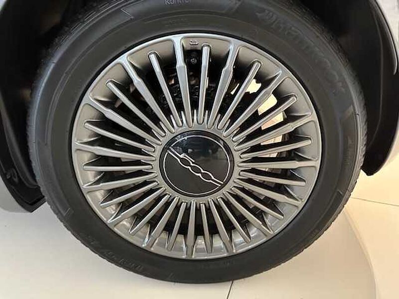 Fiat 500 Elektro 500e Icon