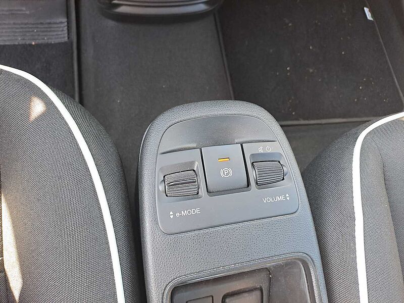 Fiat 500 Elektro 500e Action 23,8 kWh