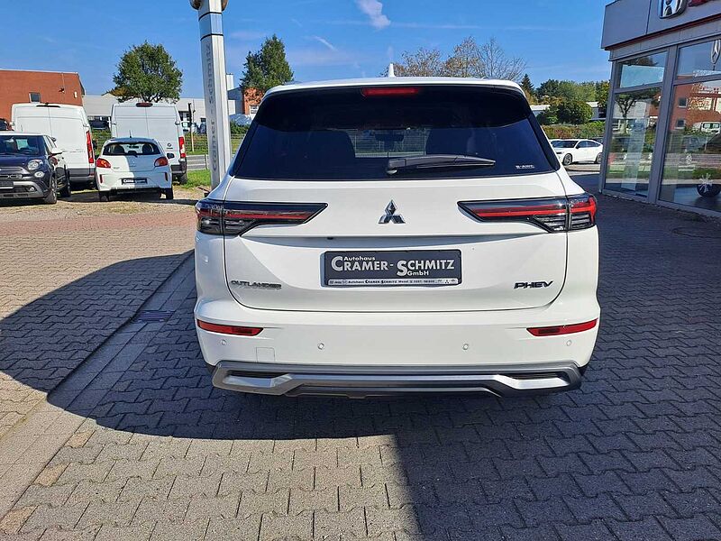 Mitsubishi Outlander Plug-In Hybrid 2.4 4WD Intro Edition