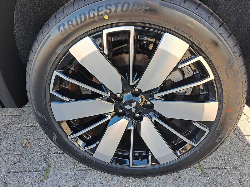 Mitsubishi Outlander Plug-In Hybrid 2.4 4WD Intro Edition