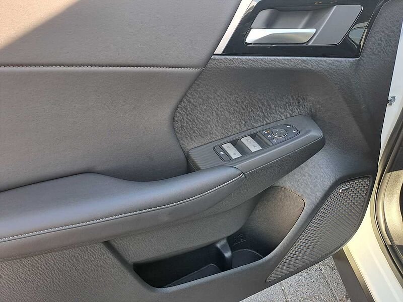 Mitsubishi Outlander Plug-In Hybrid 2.4 4WD Intro Edition