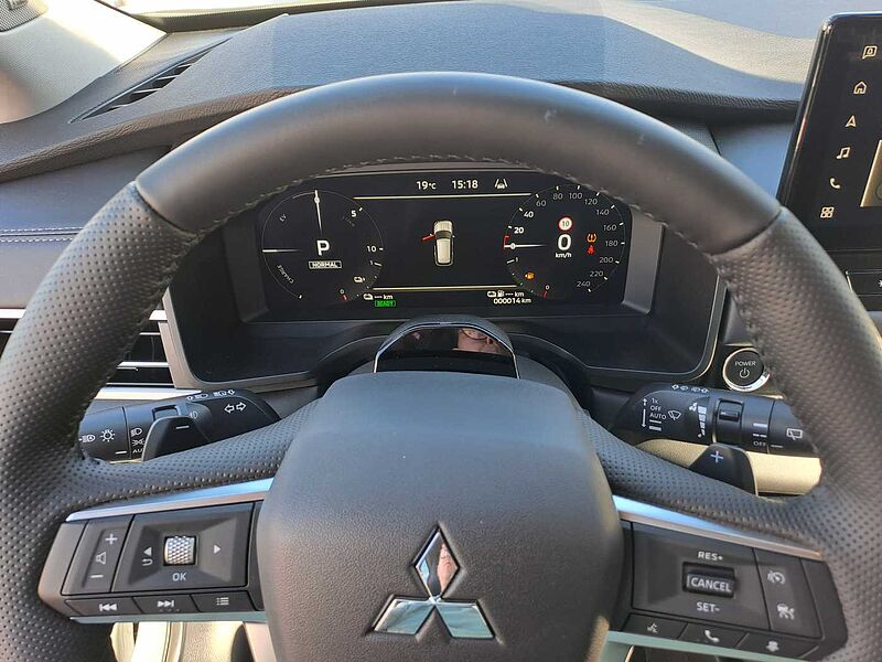 Mitsubishi Outlander Plug-In Hybrid 2.4 4WD Intro Edition