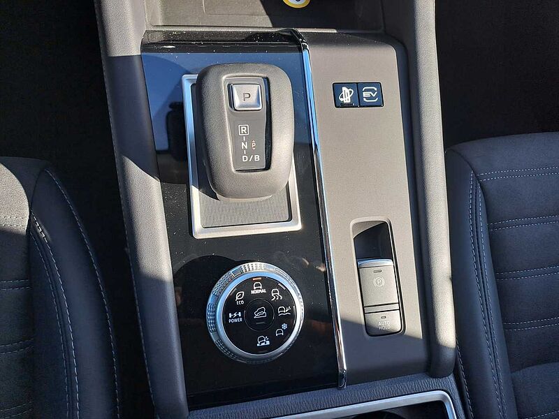 Mitsubishi Outlander Plug-In Hybrid 2.4 4WD Intro Edition