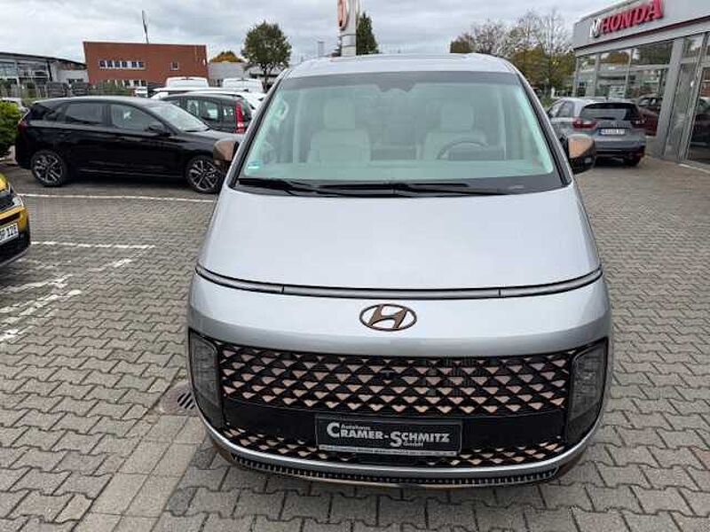 Hyundai STARIA 2.2 D 8-AT 2 WD Panorama AHK