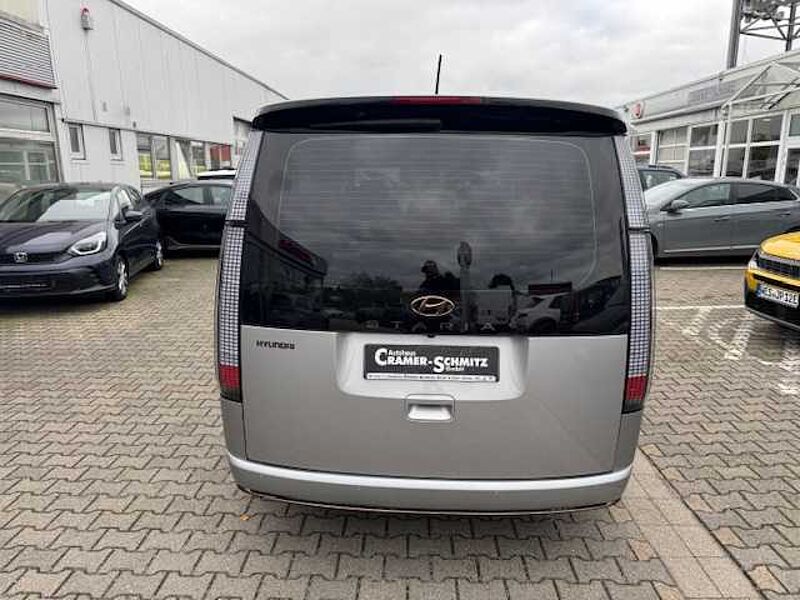 Hyundai STARIA 2.2 D 8-AT 2 WD Panorama AHK