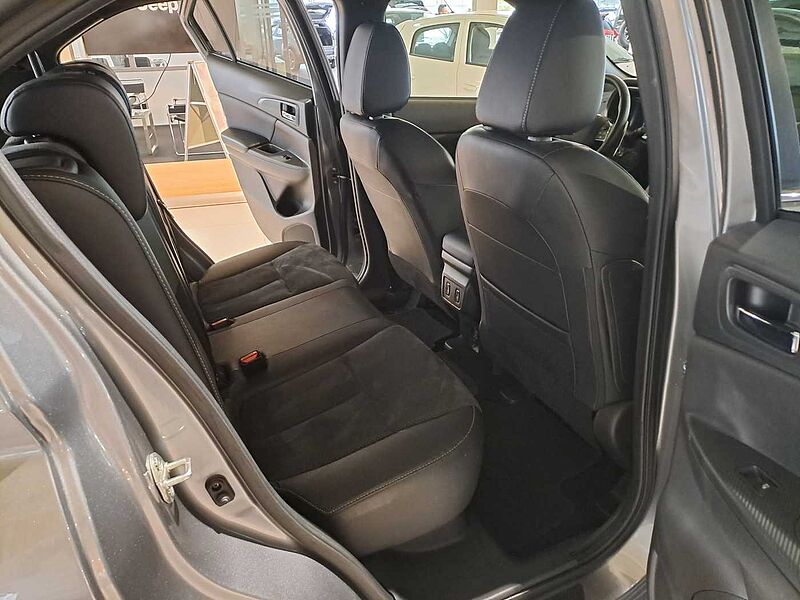 Mitsubishi Eclipse Cross Plug-In Hybrid 4WD Select Black