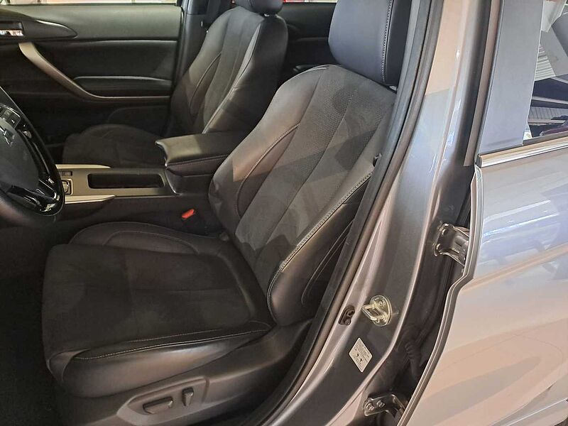 Mitsubishi Eclipse Cross Plug-In Hybrid 4WD Select Black