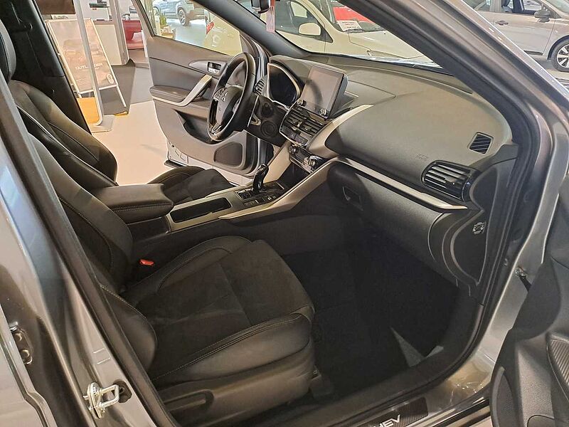 Mitsubishi Eclipse Cross Plug-In Hybrid 4WD Select Black