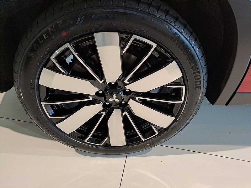 Mitsubishi Outlander Plug-In Hybrid 2.4 4WD Intro Edition