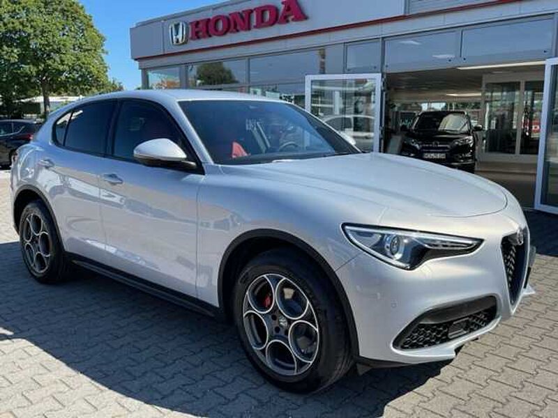 Alfa Romeo Stelvio Sprint 2.0 Turbo AT8 - Q4