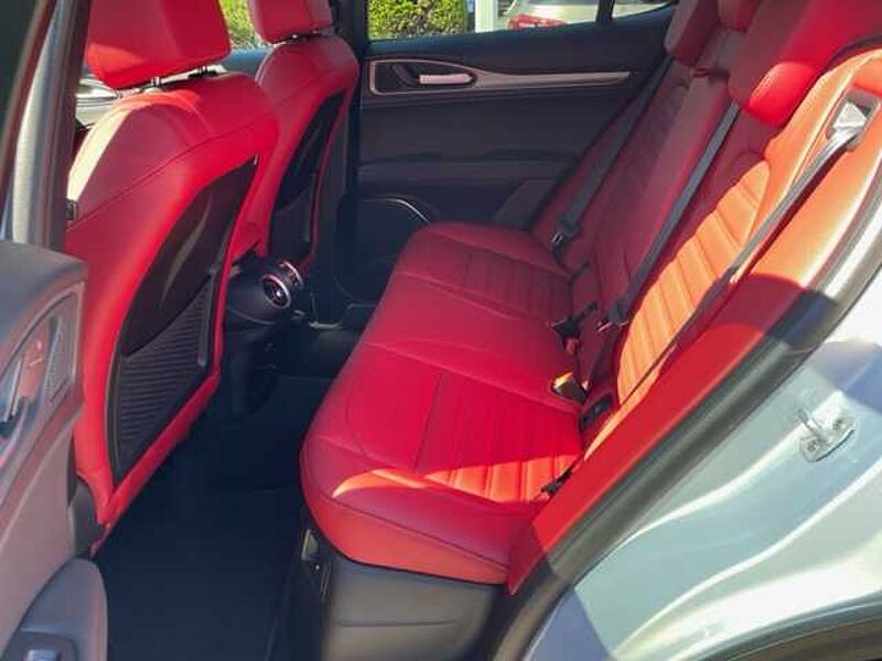 Alfa Romeo Stelvio Sprint 2.0 Turbo AT8 - Q4