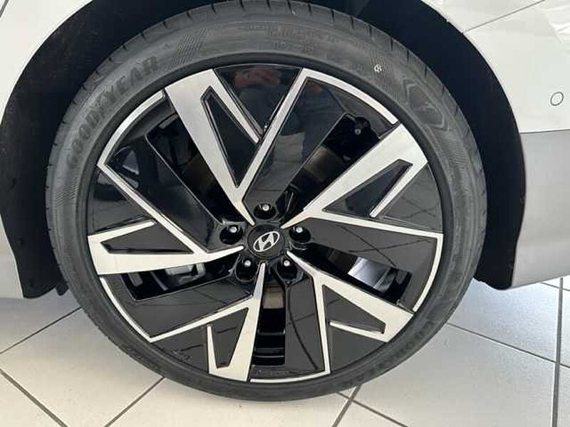 Hyundai IONIQ 6 77,4 kWh 4WD Techniq, Park, V2L-Ad. ,
