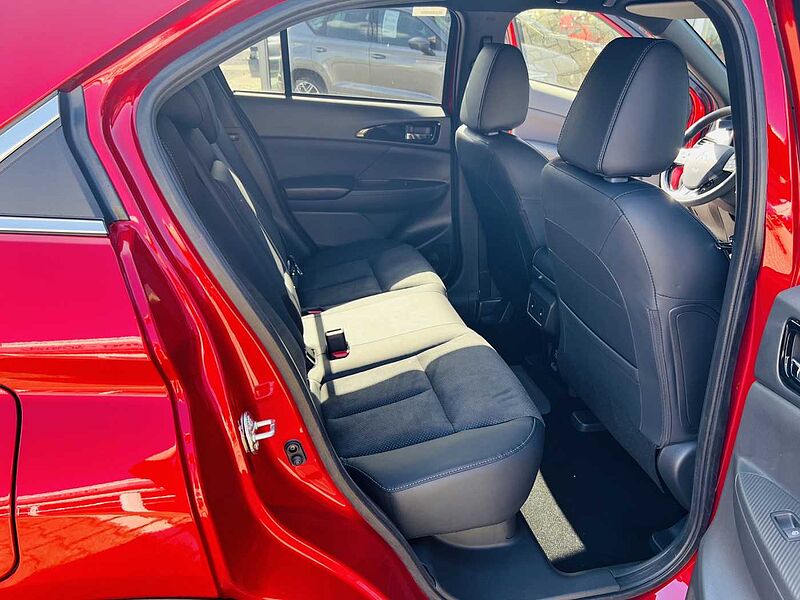 Mitsubishi Eclipse Cross Plug-In Hybrid 4WD Plus Select