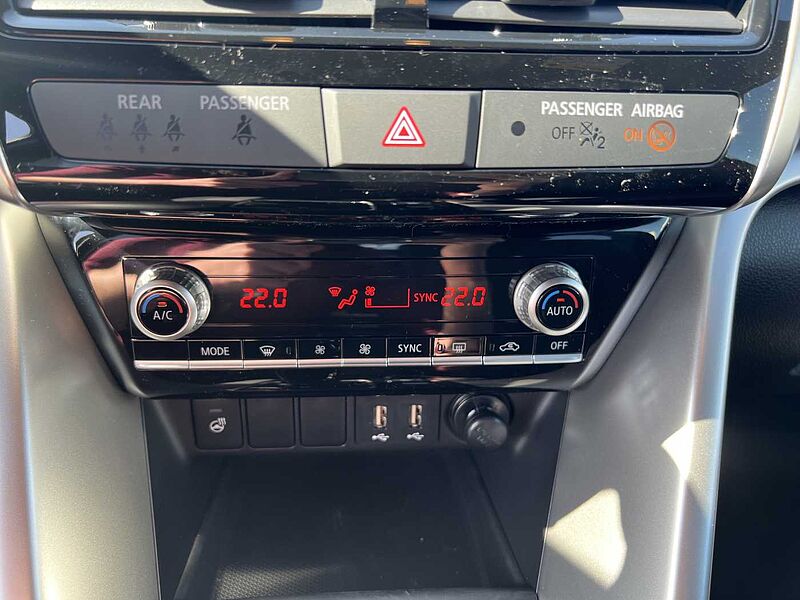 Mitsubishi Eclipse Cross Plug-In Hybrid 4WD Plus Select