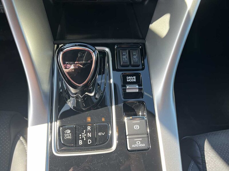 Mitsubishi Eclipse Cross Plug-In Hybrid 4WD Plus Select