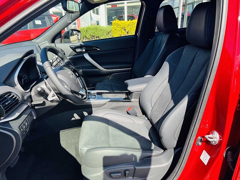 Mitsubishi Eclipse Cross Plug-In Hybrid 4WD Plus Select