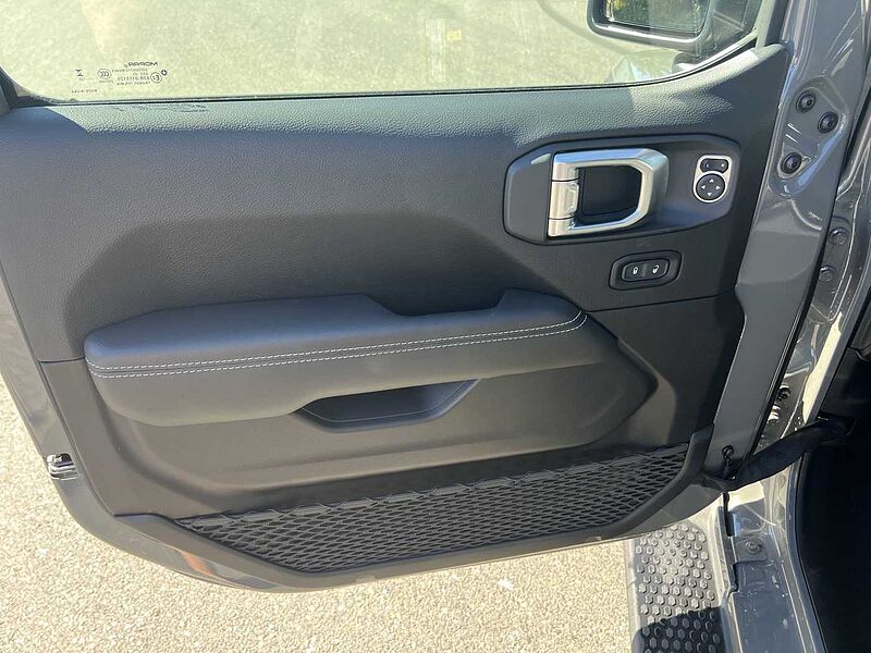 Jeep Wrangler Sahara 2.0 PHEV Hardtop AWD Autom.
