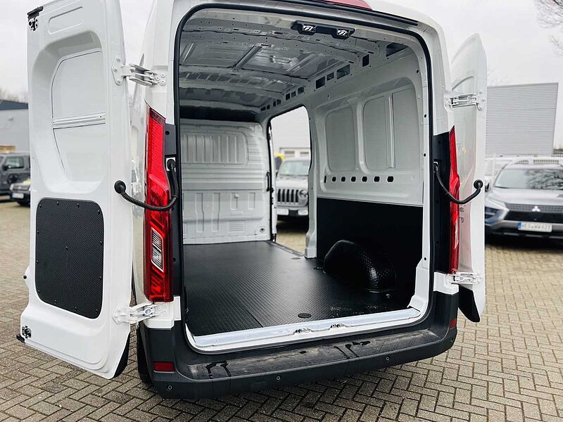 MAXUS Deliver 9 2.0 Transporter RWD BASE